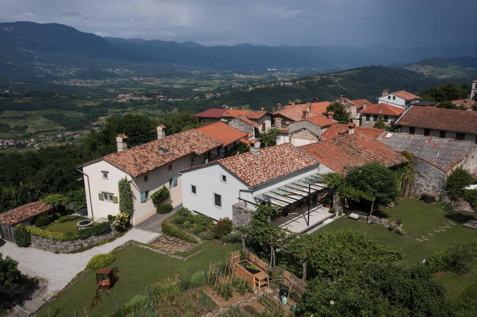 Villa Artes With Free Hot Tub & Sauna Branik Exterior photo